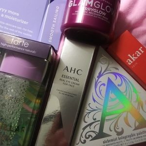 MYSTERY makeup beauty BOX.....
